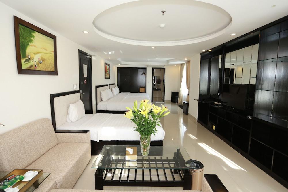Kay Hotel Da Nang - Near Dragon Bridge Екстер'єр фото