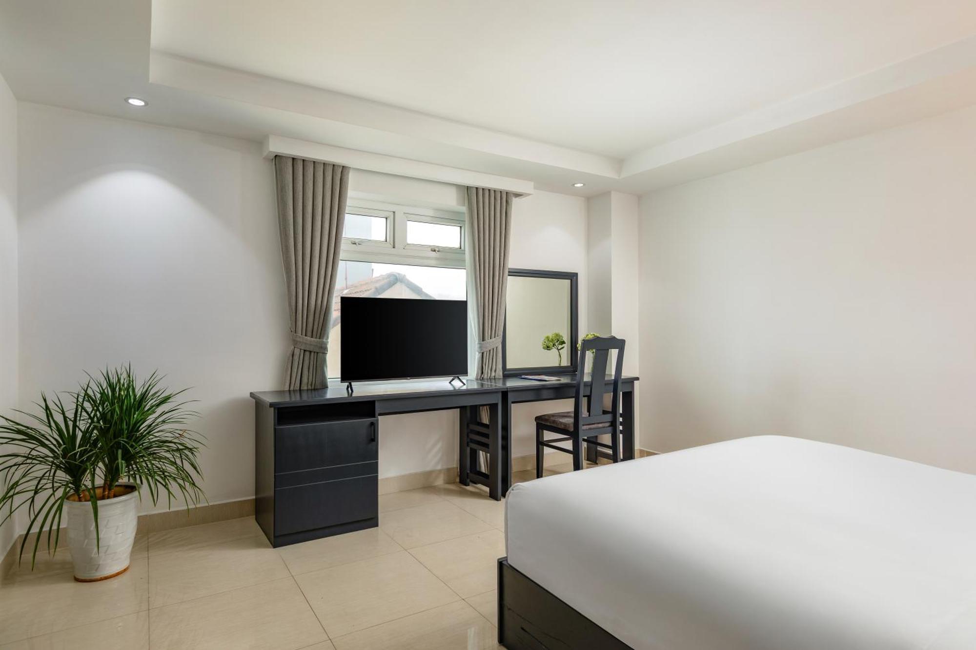 Kay Hotel Da Nang - Near Dragon Bridge Екстер'єр фото