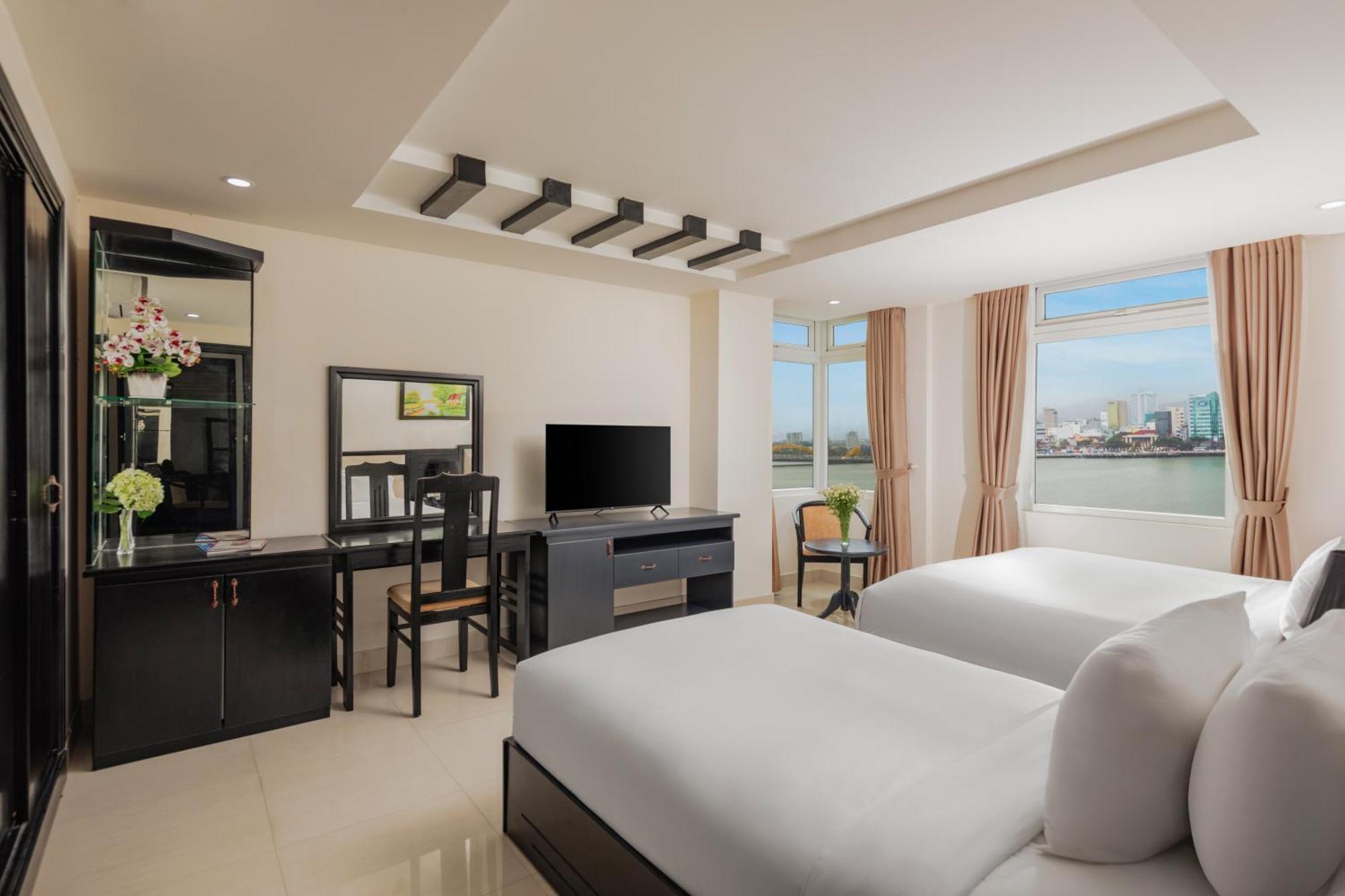 Kay Hotel Da Nang - Near Dragon Bridge Екстер'єр фото