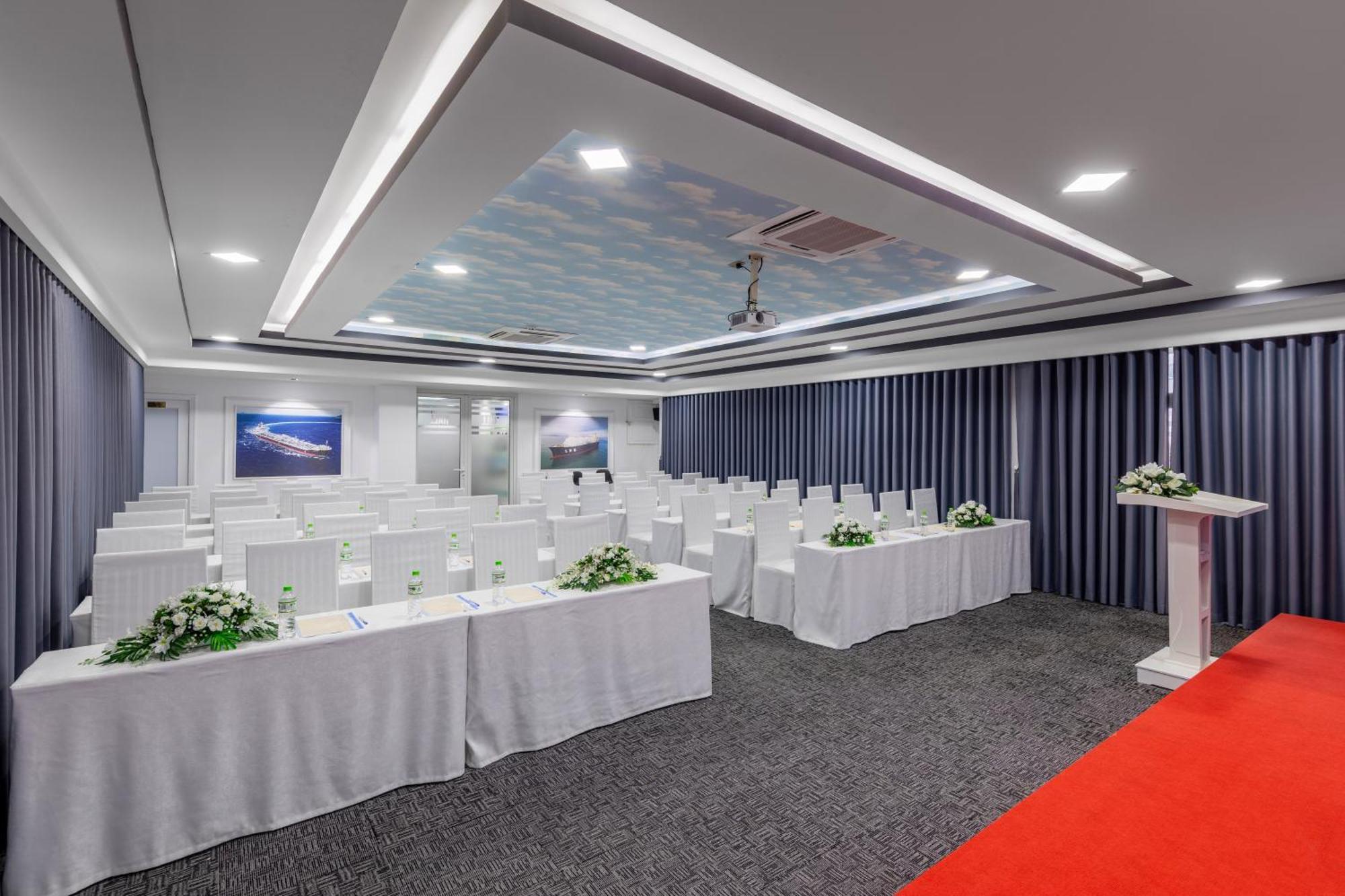 Kay Hotel Da Nang - Near Dragon Bridge Екстер'єр фото
