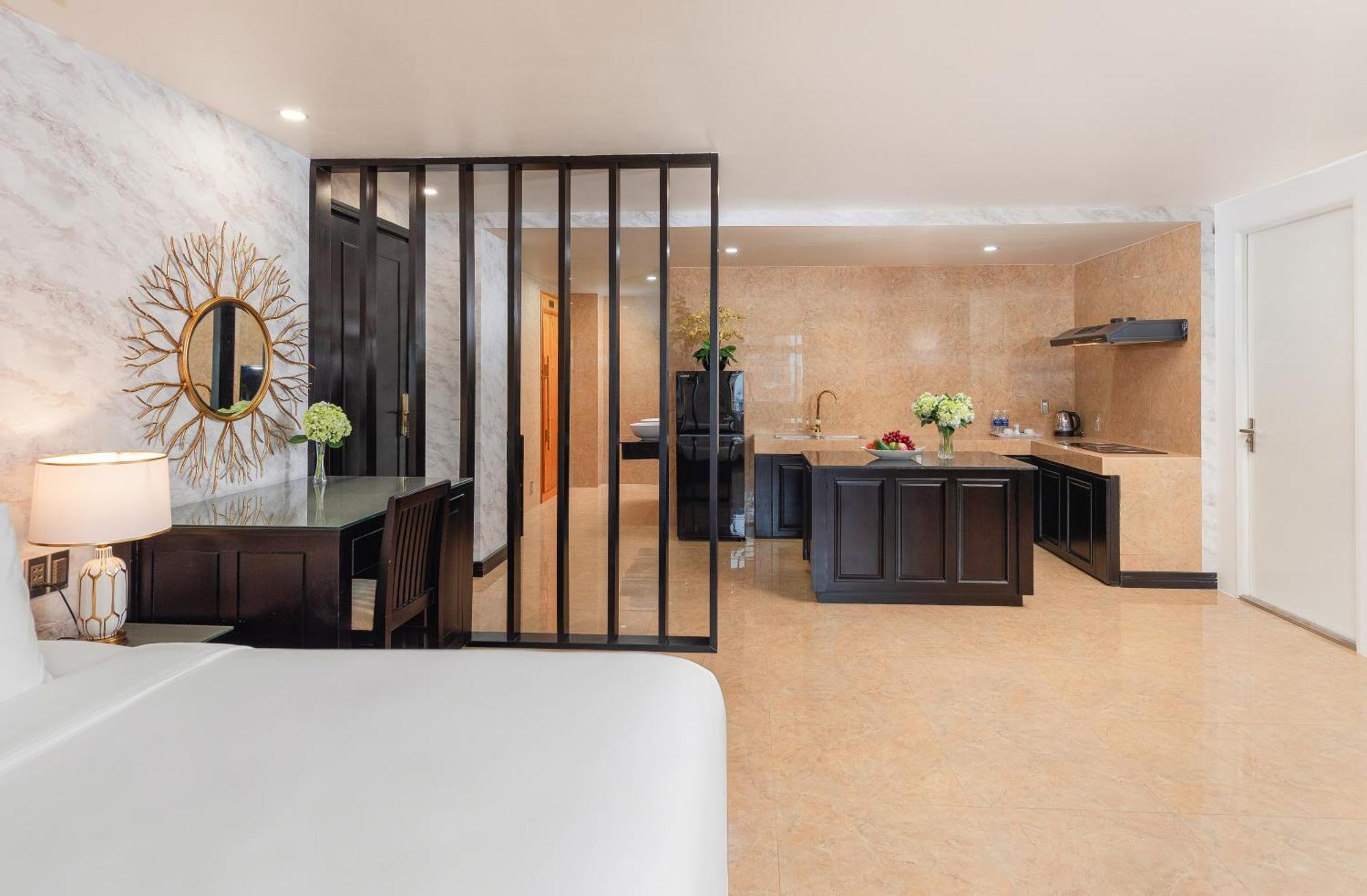 Kay Hotel Da Nang - Near Dragon Bridge Екстер'єр фото