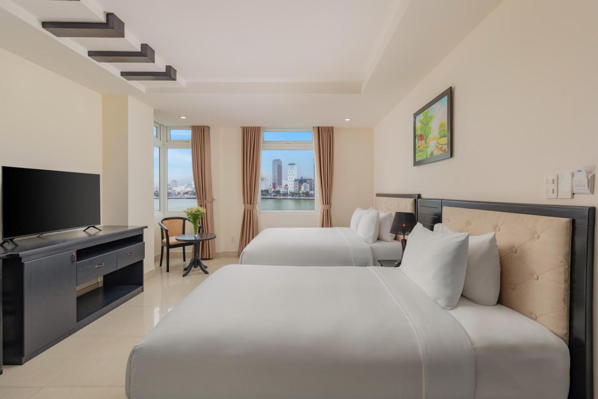 Kay Hotel Da Nang - Near Dragon Bridge Екстер'єр фото