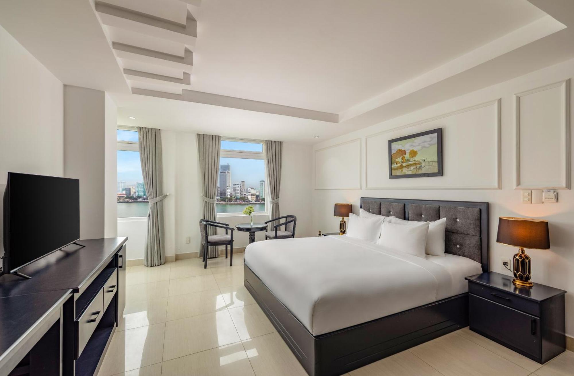 Kay Hotel Da Nang - Near Dragon Bridge Екстер'єр фото