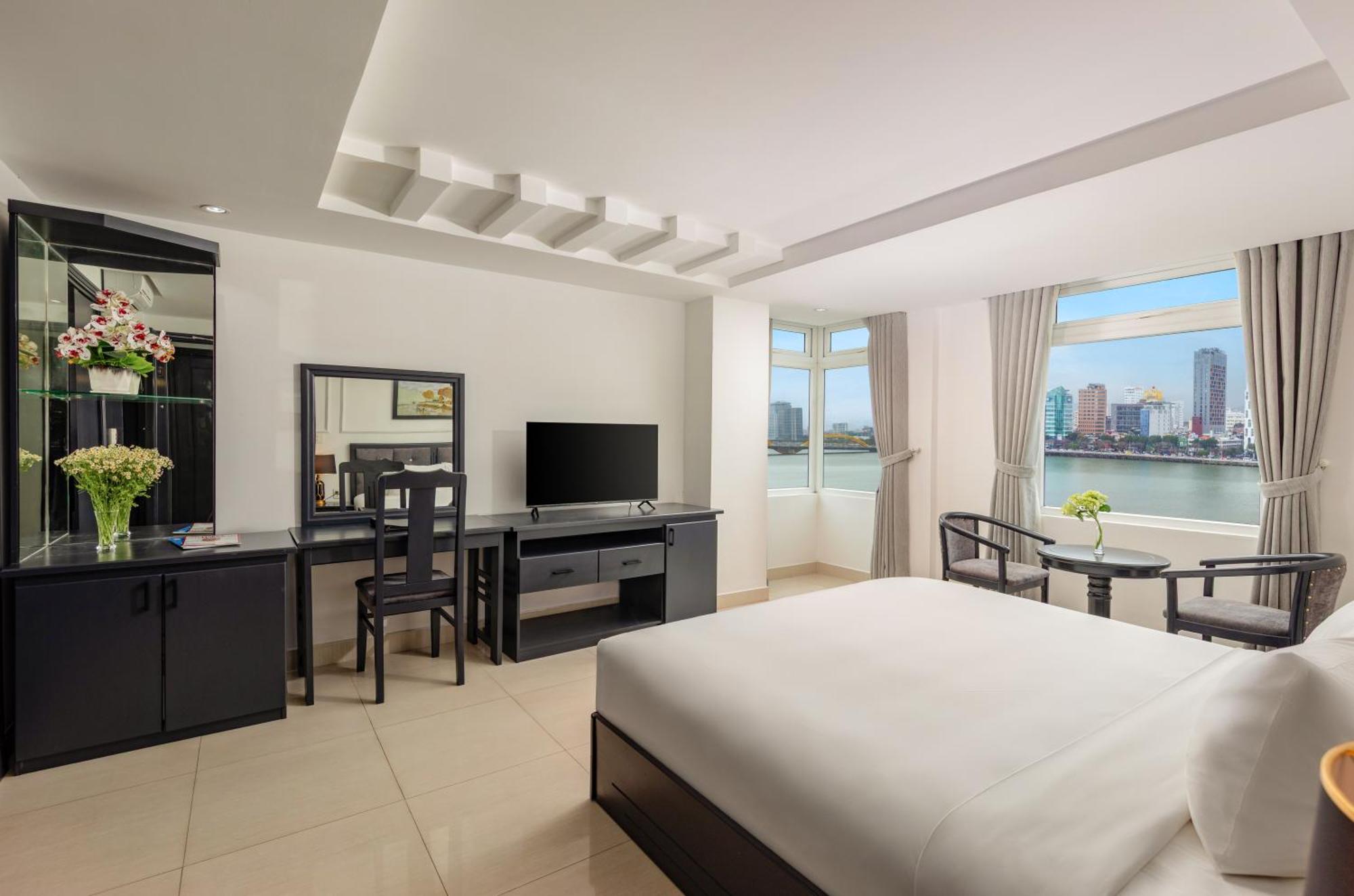 Kay Hotel Da Nang - Near Dragon Bridge Екстер'єр фото